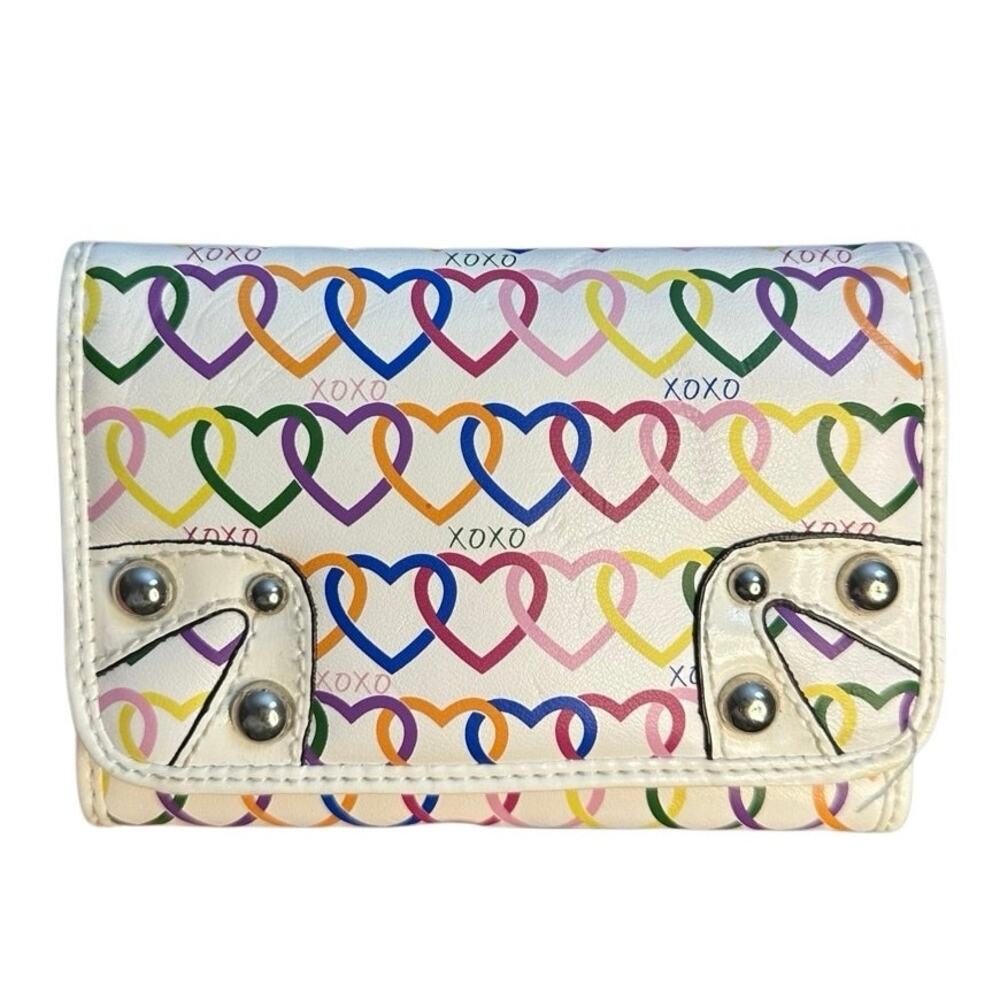 XOXO y2k Wallet Rainbow Heart Print‎ Silver Hardware Accents Feminine Grunge